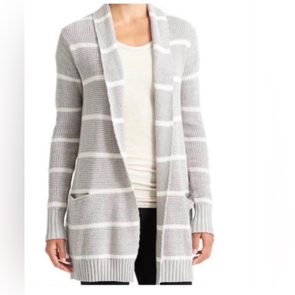 Athleta size large sweater